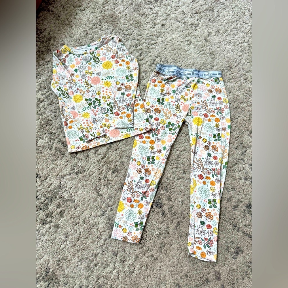 Girls BellaBu Bear bamboo pajamas size 3T